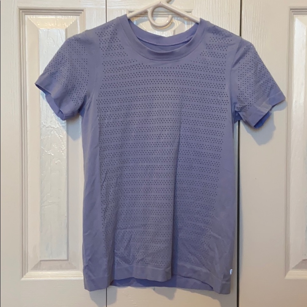 Lulu lemon short sleeved shirt